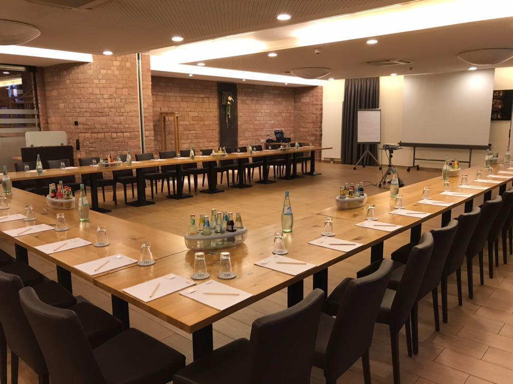Sutter'S Landhaus Hotel Gensingen Eksteriør billede